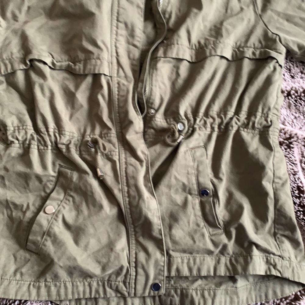 Green jacket - Picture 2 of 3